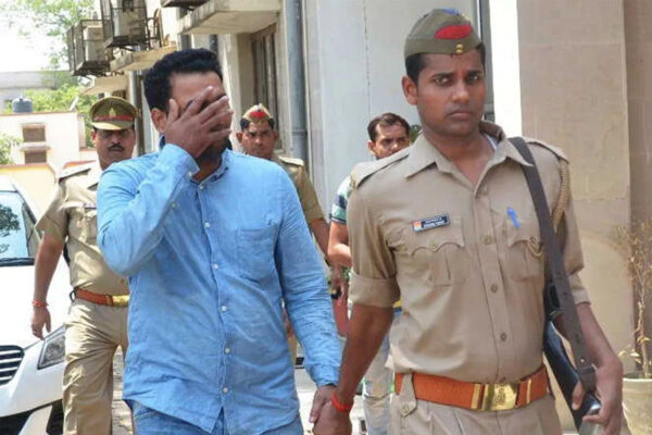 Cyber Fraud: ठगी का गिफ्ट – ऐसे फोन से रहें सावधान