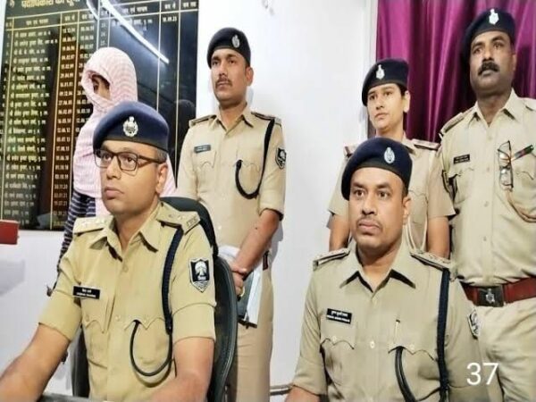 police-team-mahila-sipahi-shobha-murder-case