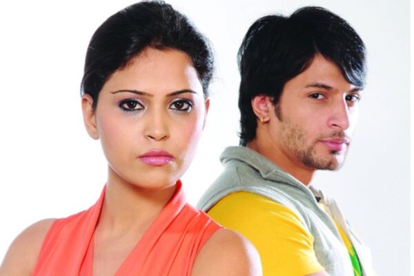 Love Crime: प्रेम की आग में भस्म