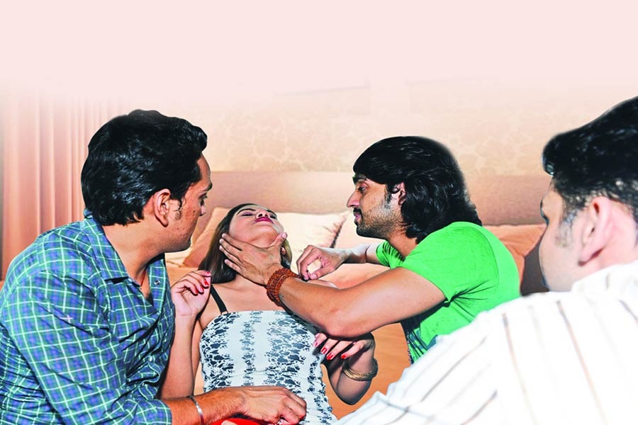 Honor Killing : इज्ज़त के लिए बेटी की बलि