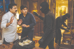 Shocking Crime Story : प्रेमी के लिए अपनी कोठी में डकैती